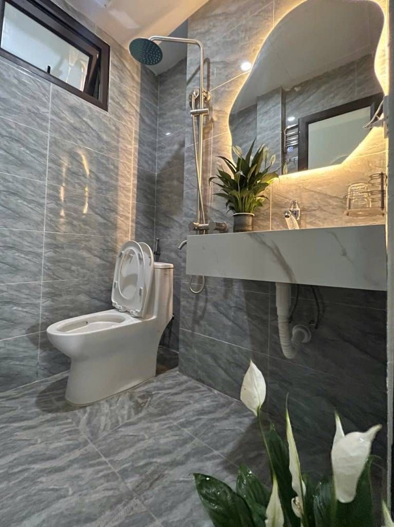 Bán nhà Tôn Đức Thắng - diện tích 21m2 5 tầng - Lô góc 3 mặt thoáng - giá 7,5 tỷ