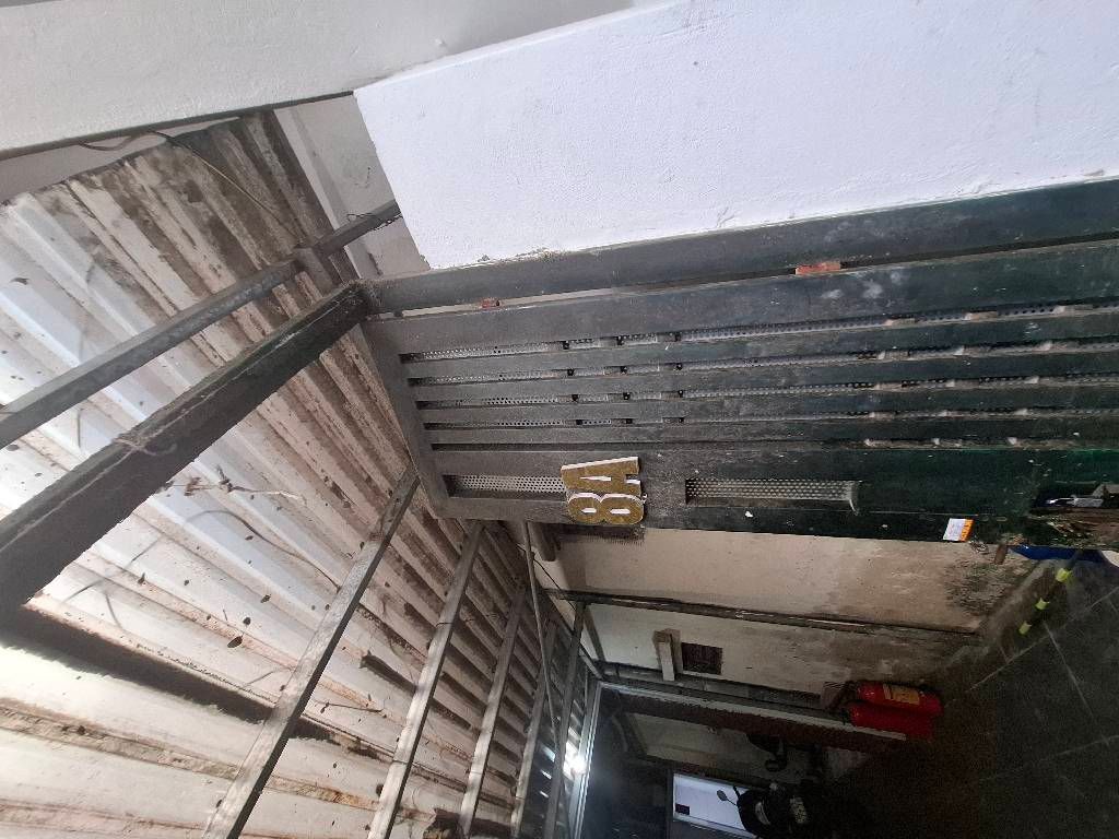 Bán nhà Đình Đông - diện tích 30m2 4 tầng - Nhà có sổ, gần ô tô - giá 5,2 tỷ
