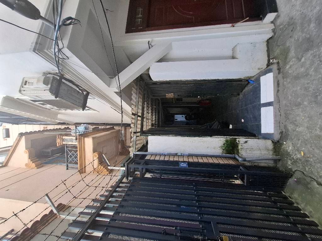 Bán nhà Đình Đông - diện tích 30m2 4 tầng - Nhà có sổ, gần ô tô - giá 5,2 tỷ