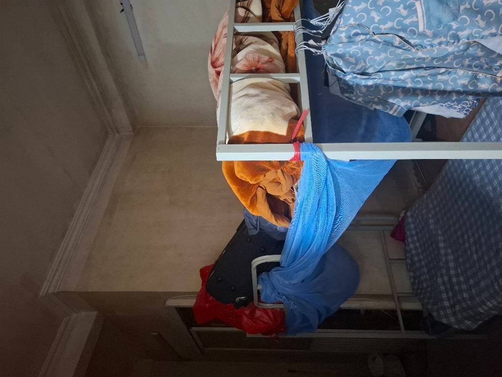 Bán nhà Đình Đông - diện tích 30m2 4 tầng - Nhà có sổ, gần ô tô - giá 5,2 tỷ