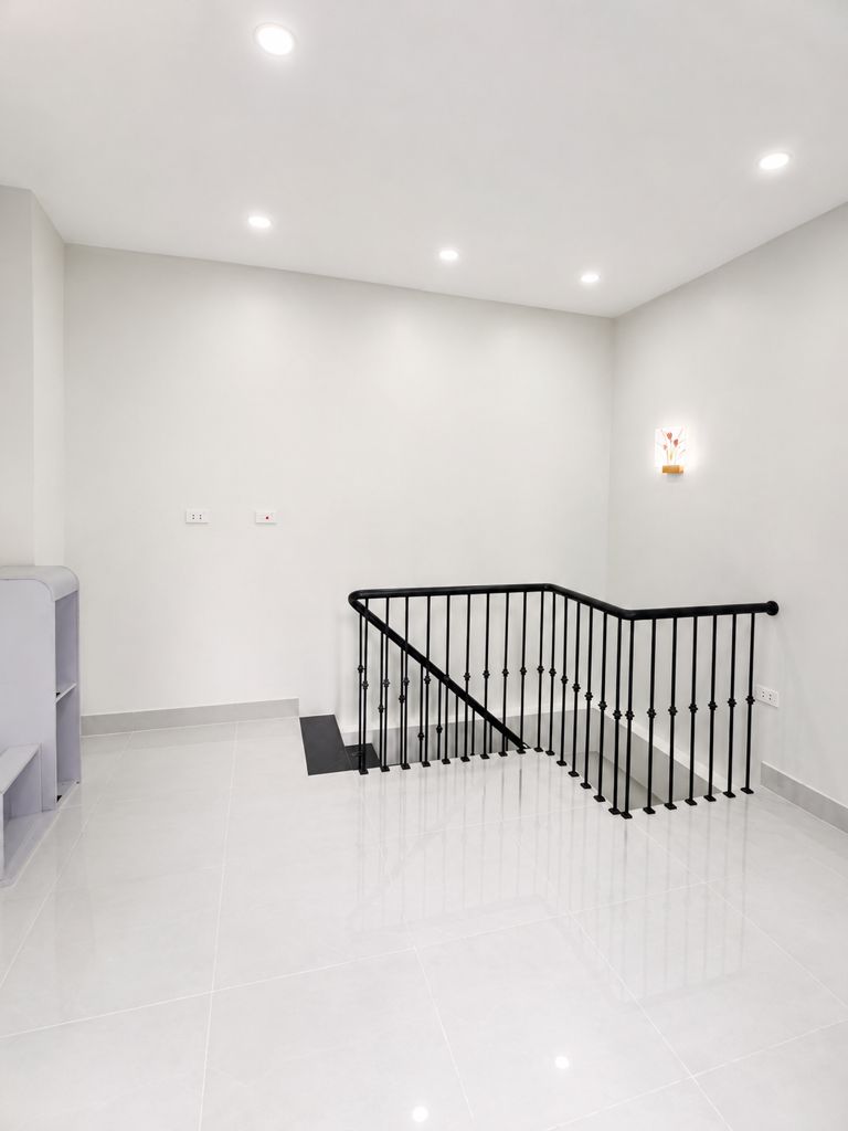 Bán nhà Đền Tương Thuận - diện tích 16m2 4 tầng - Lô góc đắc địa - giá 5,5 tỷ