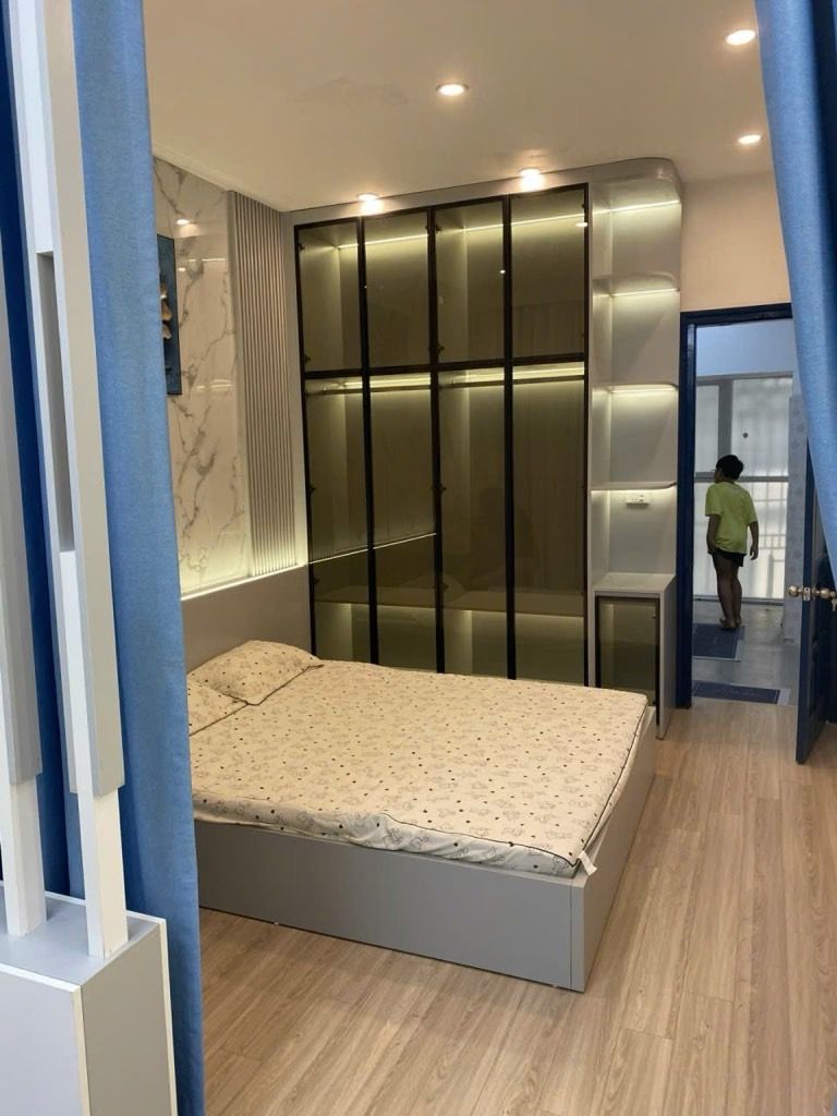 Bán nhà Nguyên Hồng - diện tích 45m2 1 tầng - vị trí kim cương - giá 3,6 tỷ