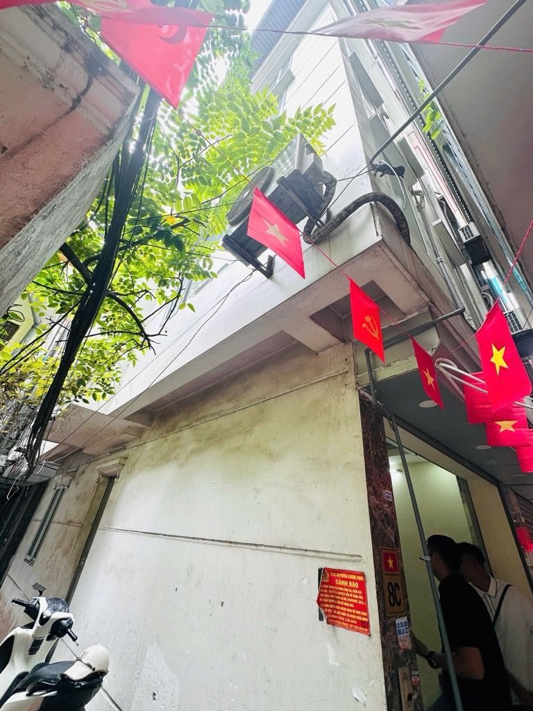 Bán nhà Khương Trung - diện tích 30m2 5 tầng - LÔ GÓC - CẦU THANG GIỮA - giá 8,6 tỷ