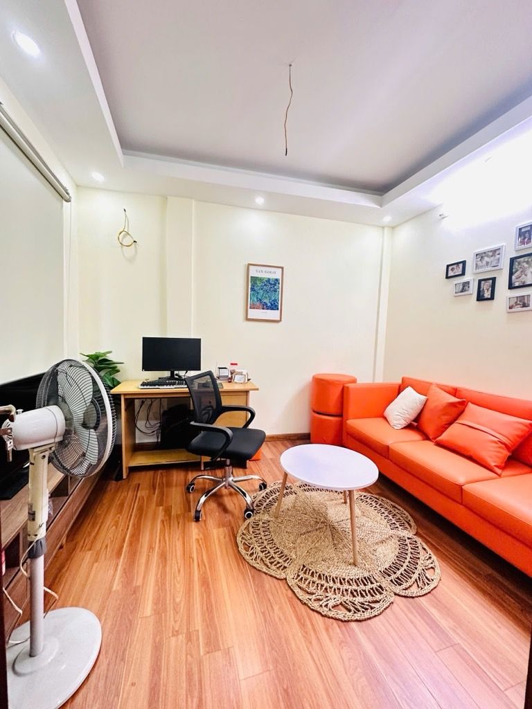 Bán nhà Khương Trung - diện tích 30m2 5 tầng - LÔ GÓC - CẦU THANG GIỮA - giá 8,6 tỷ