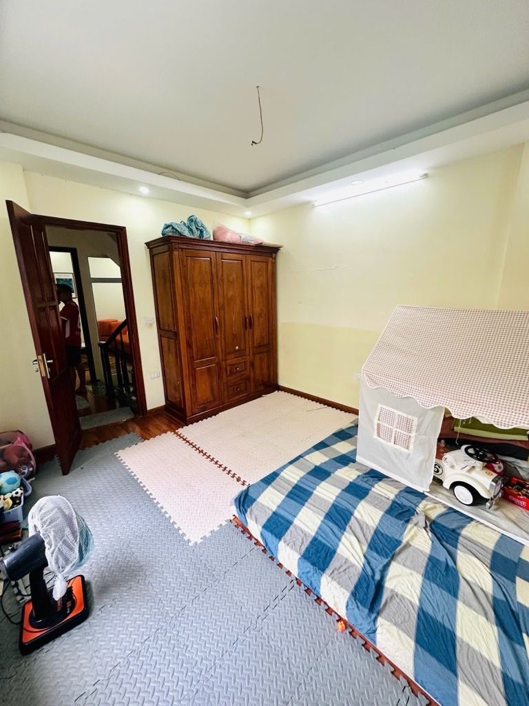 Bán nhà Khương Trung - diện tích 30m2 5 tầng - LÔ GÓC - CẦU THANG GIỮA - giá 8,6 tỷ