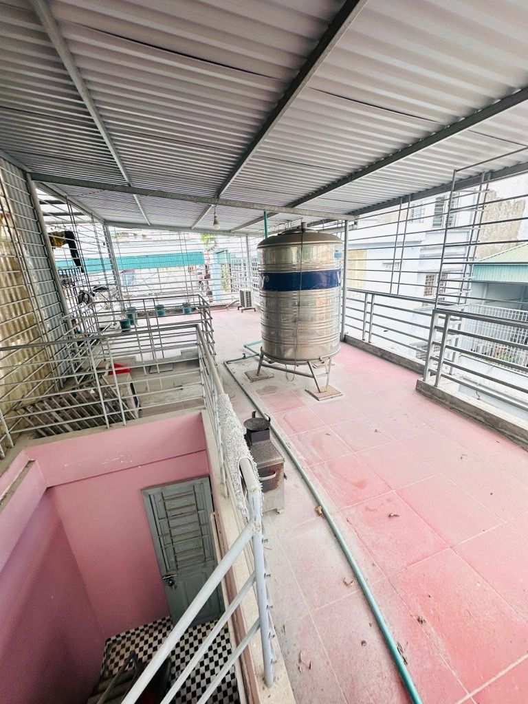 Bán nhà Khương Trung - diện tích 30m2 5 tầng - LÔ GÓC - CẦU THANG GIỮA - giá 8,6 tỷ