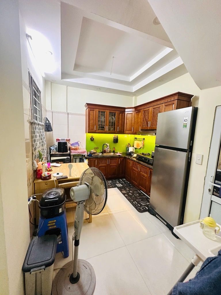 Bán nhà Khương Trung - diện tích 30m2 5 tầng - LÔ GÓC - CẦU THANG GIỮA - giá 8,6 tỷ