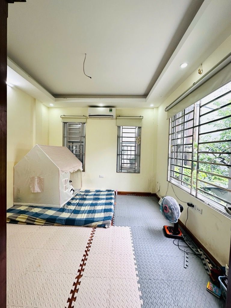 Bán nhà Khương Trung - diện tích 30m2 5 tầng - LÔ GÓC - CẦU THANG GIỮA - giá 8,6 tỷ