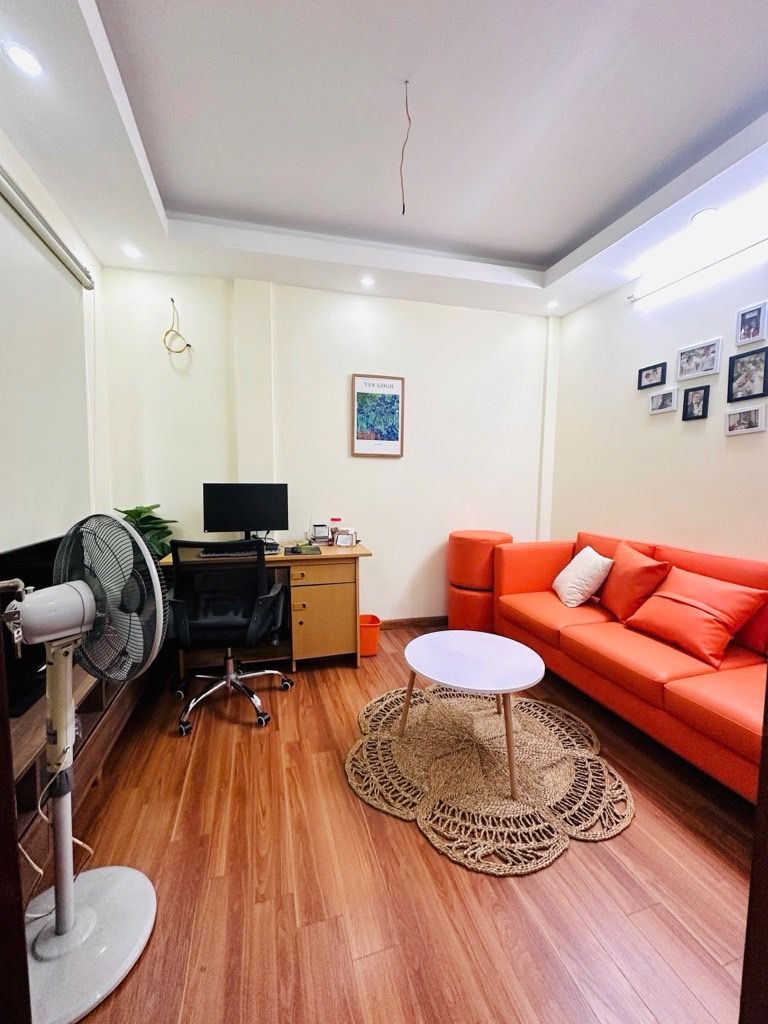 Bán nhà Khương Trung - diện tích 30m2 5 tầng - LÔ GÓC - CẦU THANG GIỮA - giá 8,6 tỷ