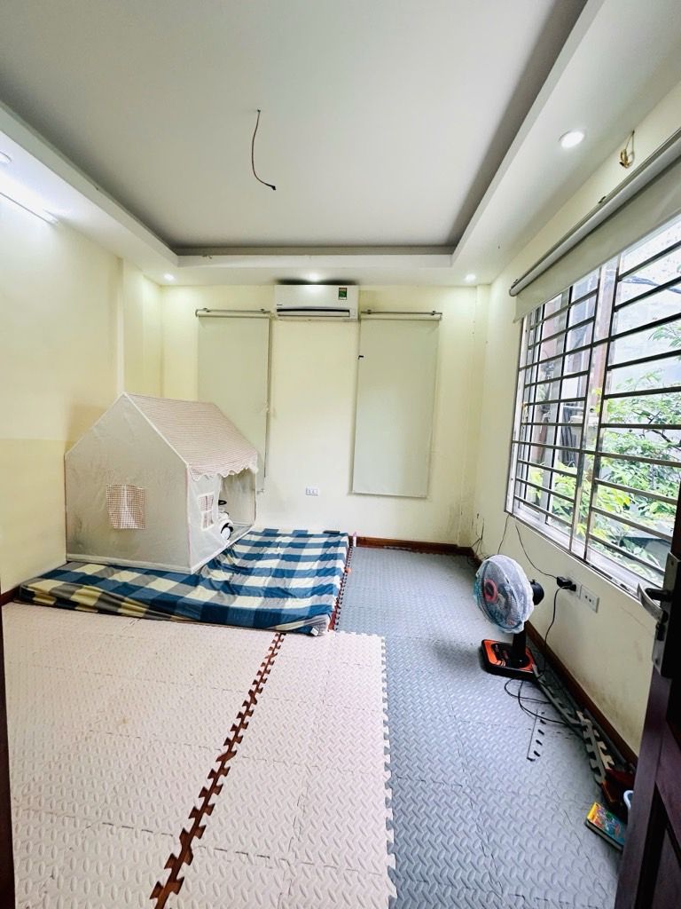 Bán nhà Khương Trung - diện tích 30m2 5 tầng - LÔ GÓC - CẦU THANG GIỮA - giá 8,6 tỷ