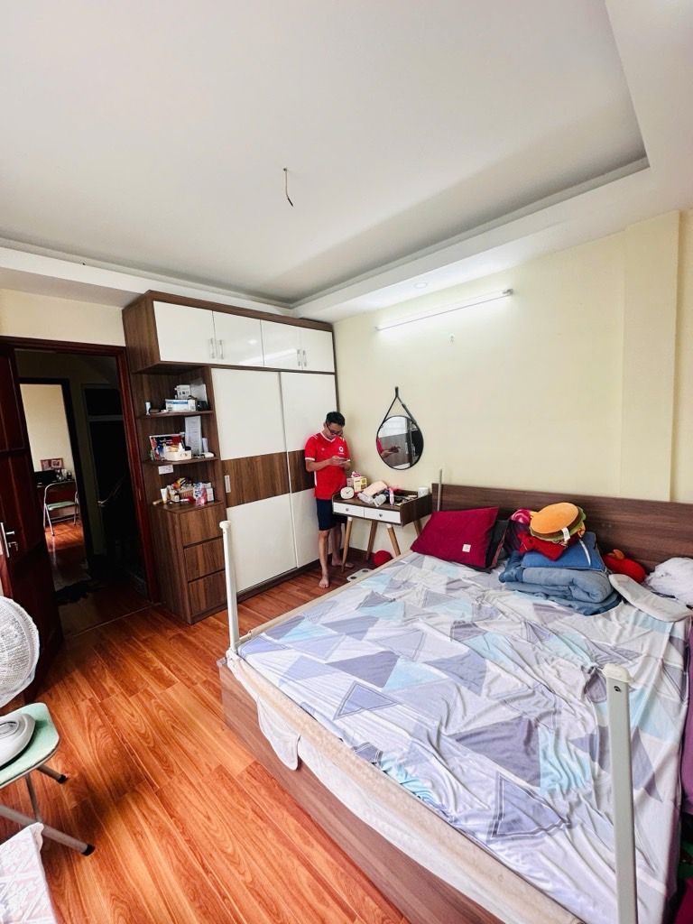 Bán nhà Khương Trung - diện tích 30m2 5 tầng - LÔ GÓC - CẦU THANG GIỮA - giá 8,6 tỷ