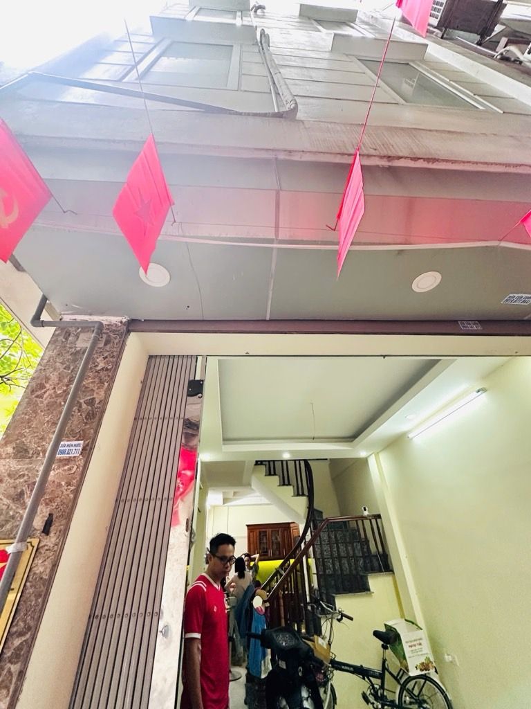 Bán nhà Khương Trung - diện tích 30m2 5 tầng - LÔ GÓC - CẦU THANG GIỮA - giá 8,6 tỷ