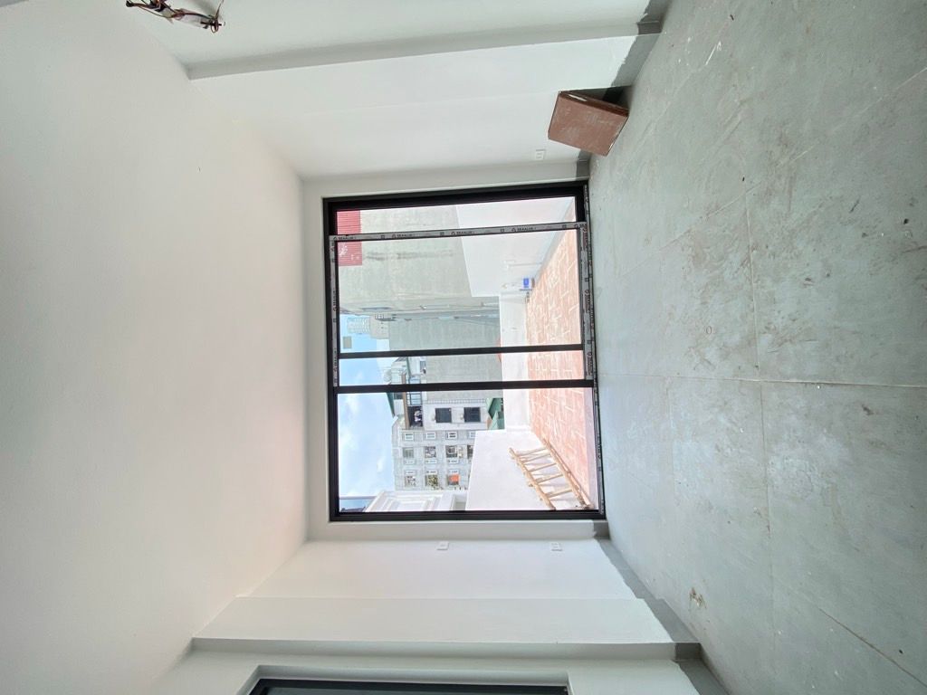 Bán nhà Đường Láng - diện tích 36m2 6 tầng - Nhà lô góc xây mới - giá 12,8 tỷ