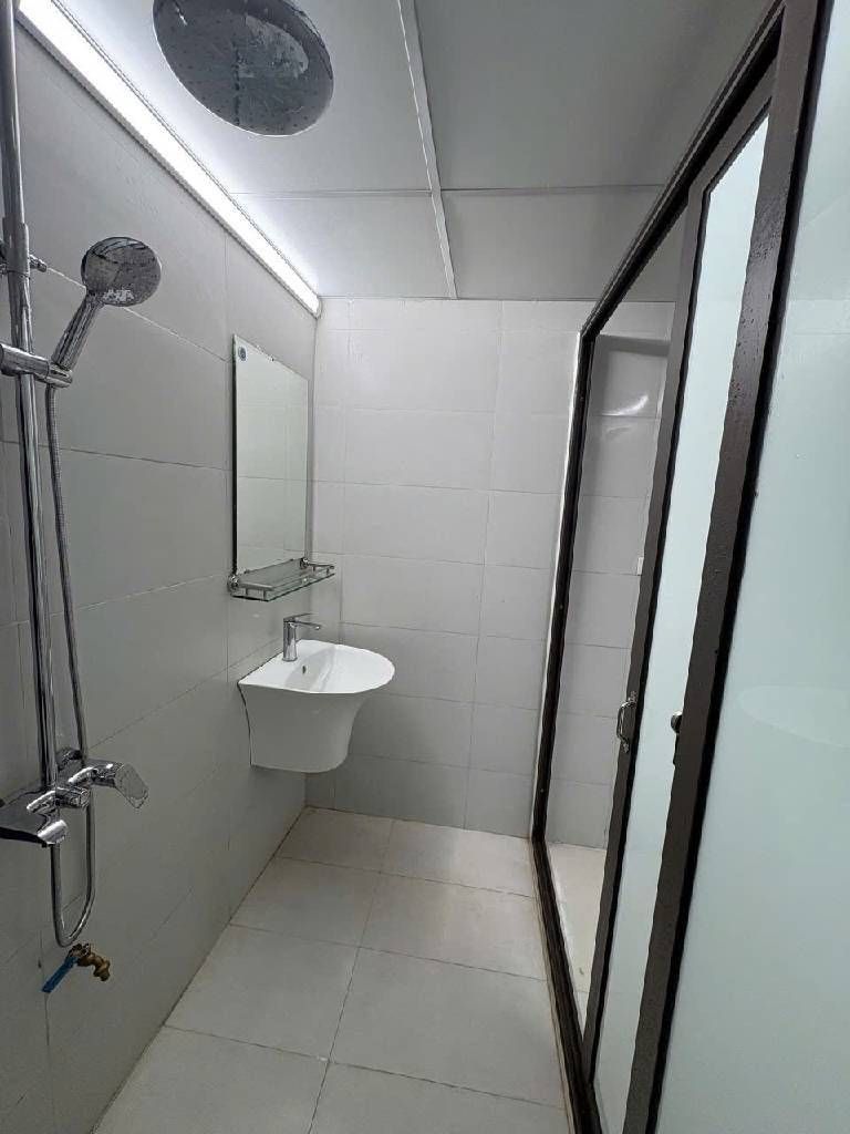 Bán nhà Thái Thịnh - diện tích 65m2 1 tầng - Căn hộ tầng 1 thông 2 cửa 2 mặt ngõ - giá 3,65 tỷ