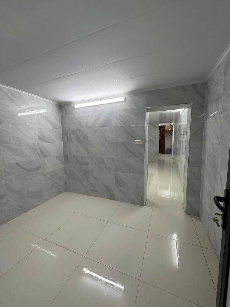 Bán nhà Thái Thịnh - diện tích 65m2 1 tầng - Căn hộ tầng 1 thông 2 cửa 2 mặt ngõ - giá 3,65 tỷ
