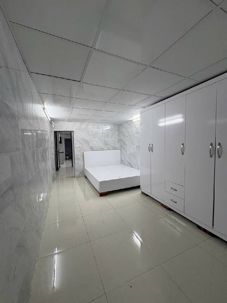Bán nhà Thái Thịnh - diện tích 65m2 1 tầng - Căn hộ tầng 1 thông 2 cửa 2 mặt ngõ - giá 3,65 tỷ