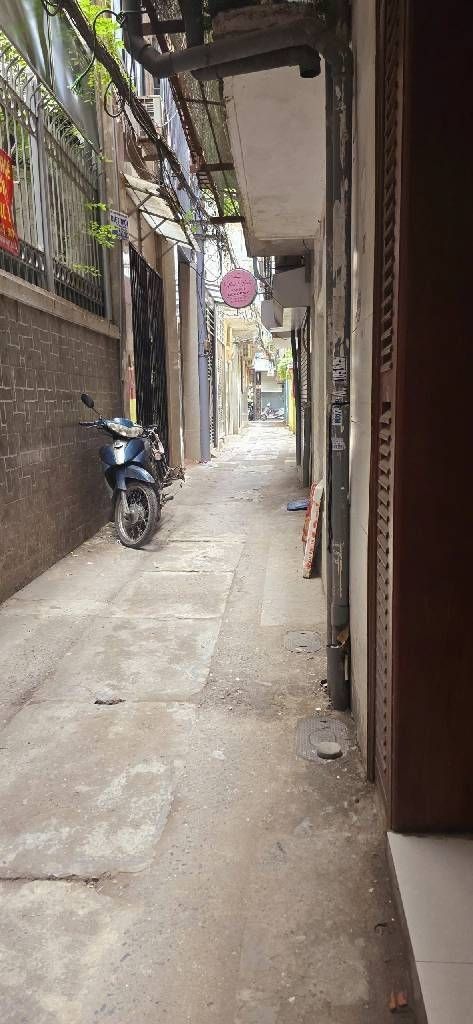 Bán nhà Thái Thịnh - diện tích 65m2 1 tầng - Căn hộ tầng 1 thông 2 cửa 2 mặt ngõ - giá 3,65 tỷ