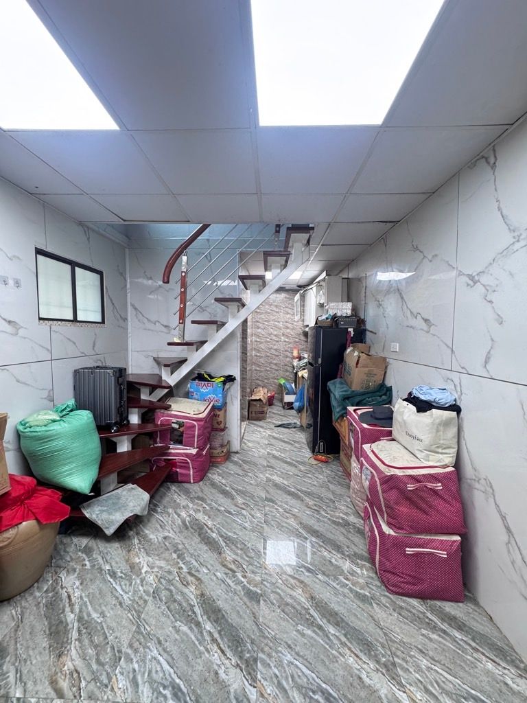 Bán nhà Thanh Xuân Bắc - diện tích 28,4m2 3 tầng - Nhà nhỏ tiền, tầm tài chính nhiều khách - giá 2,35 tỷ