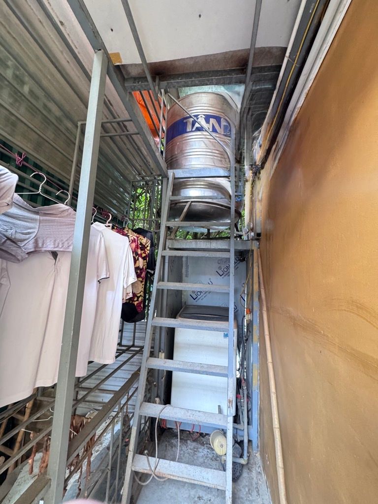 Bán nhà Thanh Xuân Bắc - diện tích 28,4m2 3 tầng - Nhà nhỏ tiền, tầm tài chính nhiều khách - giá 2,35 tỷ