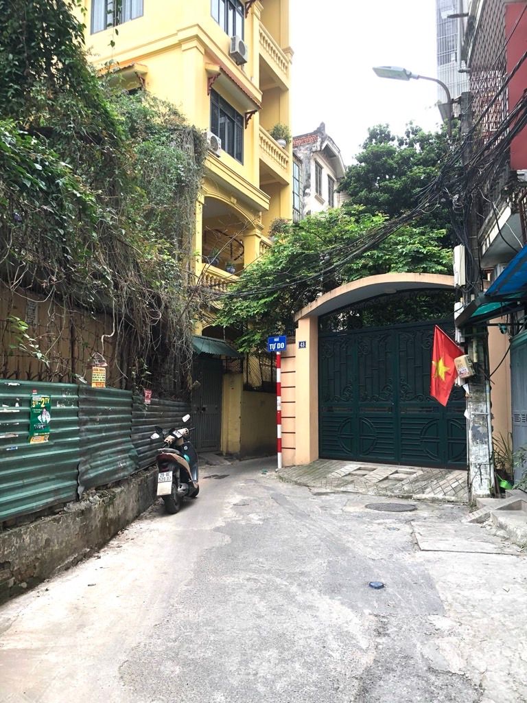 Bán nhà Bạch Mai - diện tích 39m2 5 tầng - Ô TÔ TRÁNH - giá 1,1 tỷ