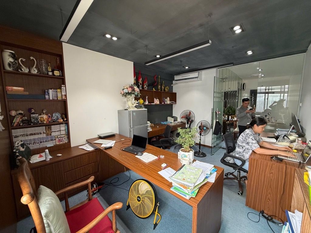 Bán nhà Lĩnh Nam - diện tích 92m2 26 tầng - Căn hộ chung cư LILAMA - giá 4,6 tỷ