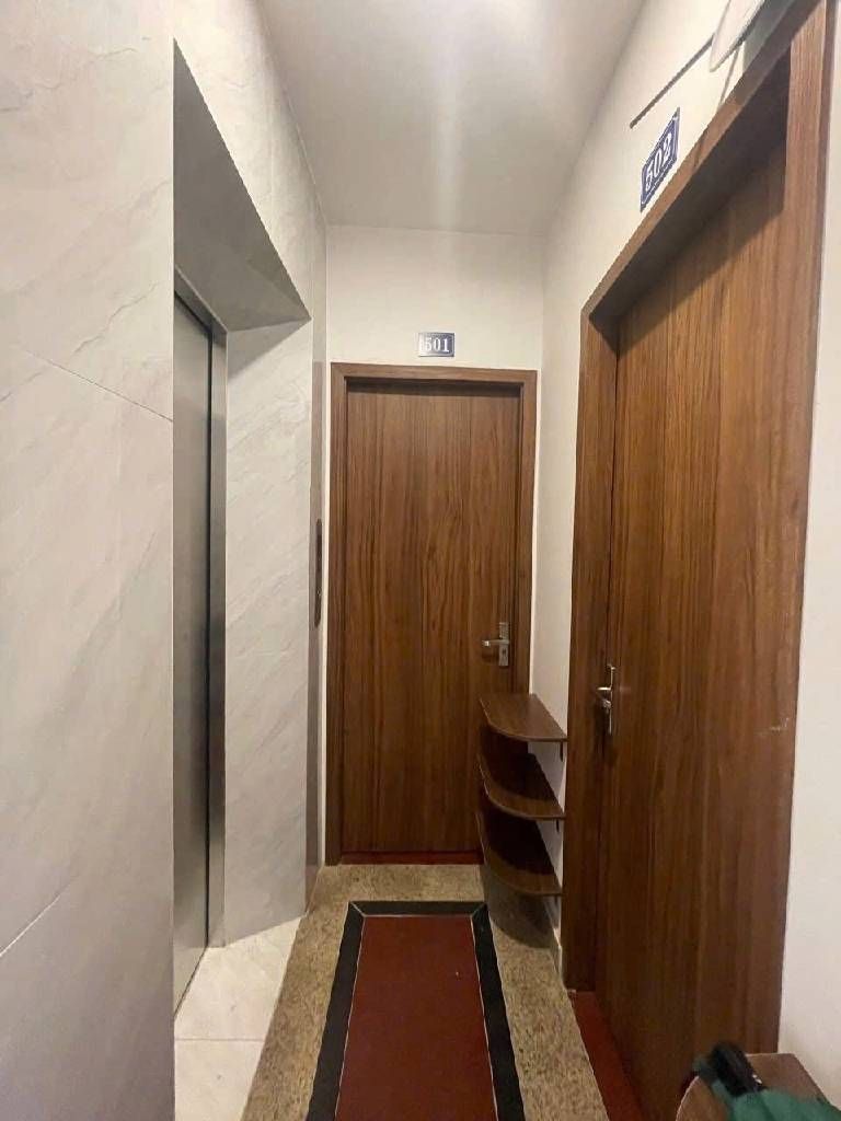 Bán nhà Nguyễn Trãi - diện tích 56m2 7 tầng - Ngõ ô tô tránh - giá 1,18 tỷ