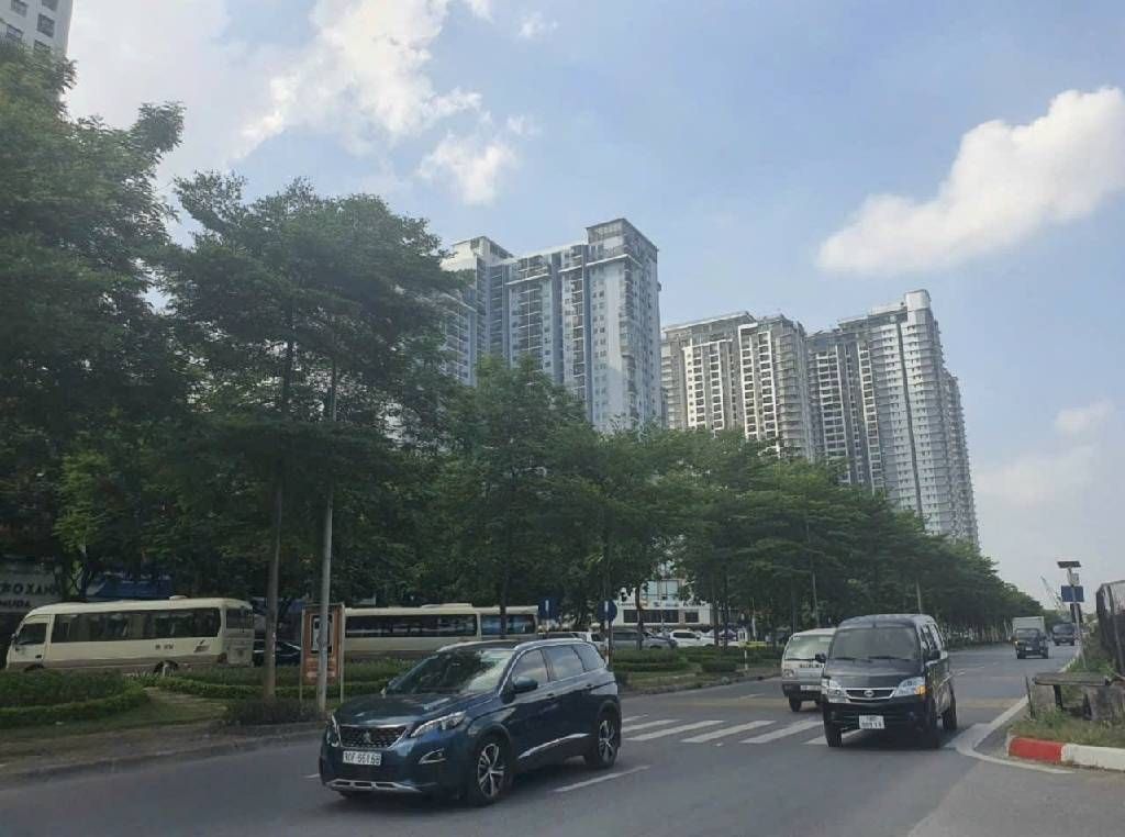 Bán nhà Khuyến Lương - diện tích 97m2 2 tầng - Ô TÔ TRÁNH - giá 18,9 tỷ