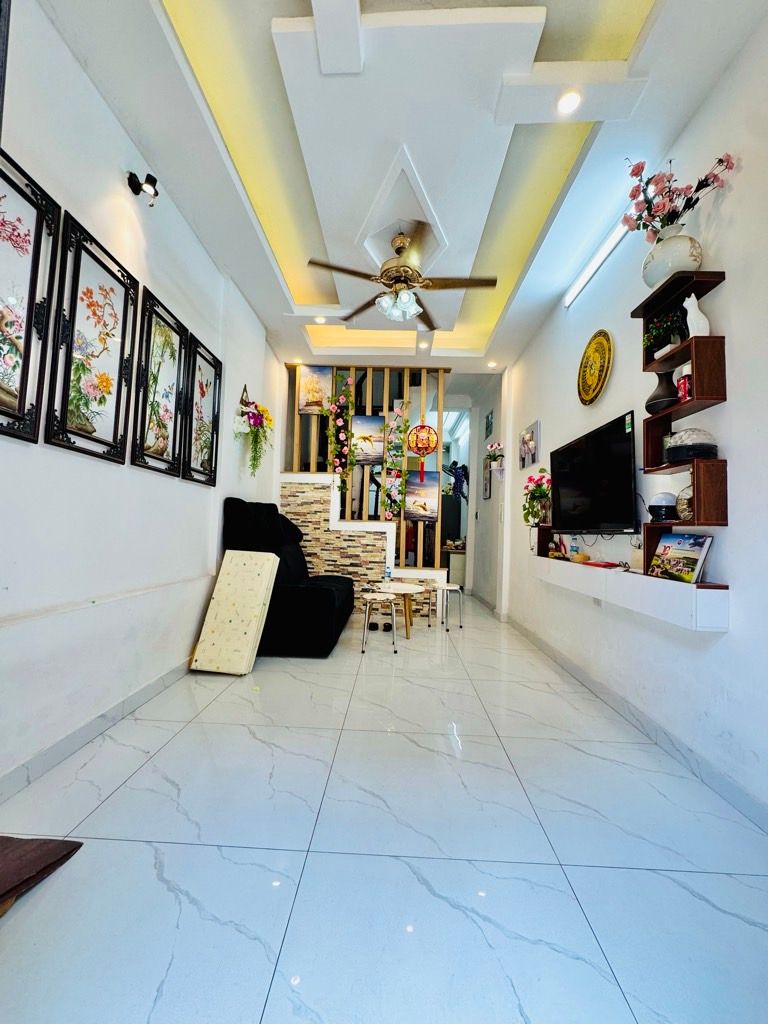 Bán nhà Tây Trà - diện tích 31m2 4 tầng - Ô tô đỗ cửa - giá 9,2 tỷ