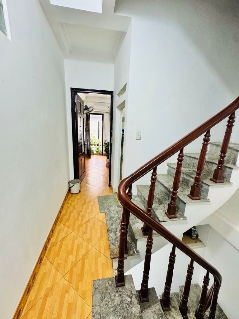 Bán nhà Tây Trà - diện tích 31m2 4 tầng - Ô tô đỗ cửa - giá 9,2 tỷ
