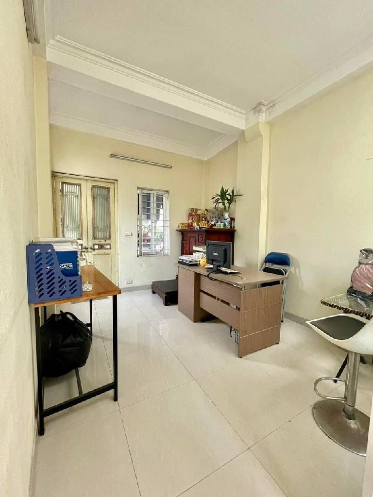 Bán nhà Tôn Đức Thắng - diện tích 29m2 4 tầng - Nhà đẹp gần phố - giá 9,5 tỷ