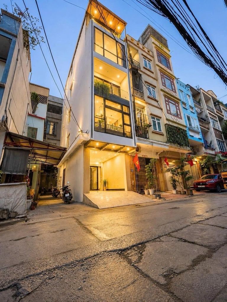 Bán nhà Hoàng Liệt - diện tích 41.5m2 5 tầng - Ngõ ô tô tránh - giá 13,8 tỷ