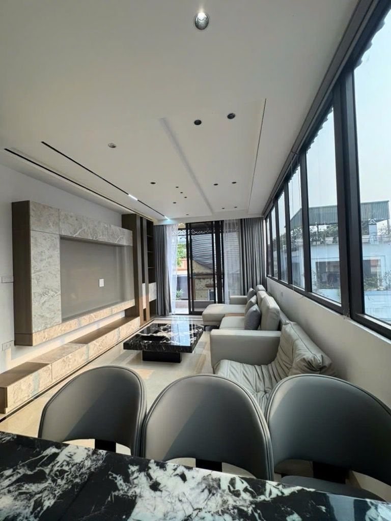 Bán nhà Hoàng Liệt - diện tích 41.5m2 5 tầng - Ngõ ô tô tránh - giá 13,8 tỷ