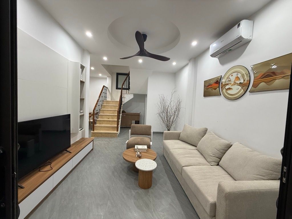 Bán nhà Ngõ Đỗ Thuận - diện tích 48m2 3 tầng - Cực hiếm căn nhà giữa trung tâm - giá 10 tỷ