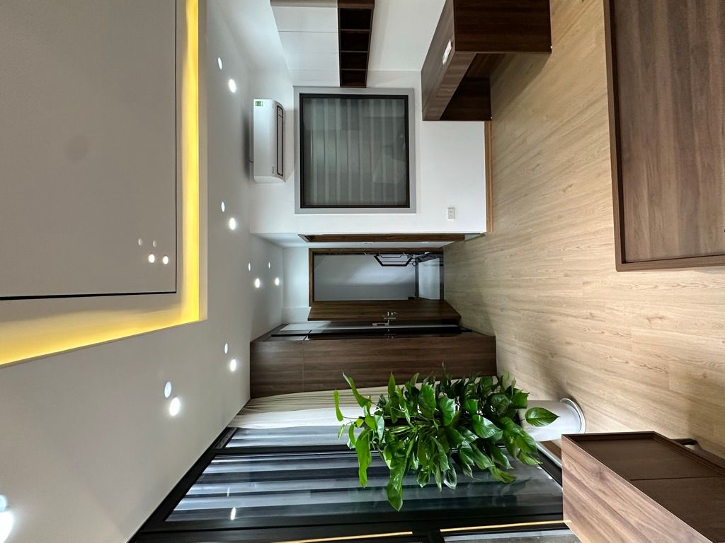 Bán nhà Giếng Mứt - diện tích 28m2 7 tầng - Lô góc, thang máy - giá 15,8 tỷ