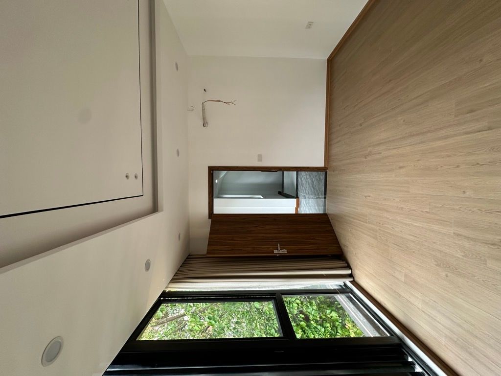 Bán nhà Giếng Mứt - diện tích 28m2 7 tầng - Lô góc, thang máy - giá 15,8 tỷ