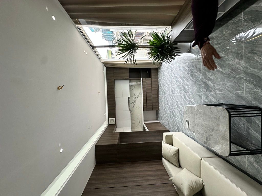 Bán nhà Giếng Mứt - diện tích 28m2 7 tầng - Lô góc, thang máy - giá 15,8 tỷ