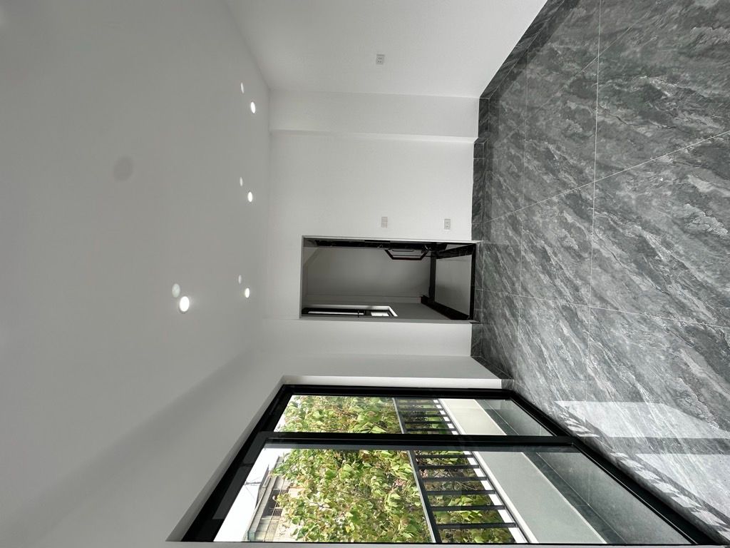 Bán nhà Giếng Mứt - diện tích 28m2 7 tầng - Lô góc, thang máy - giá 15,8 tỷ