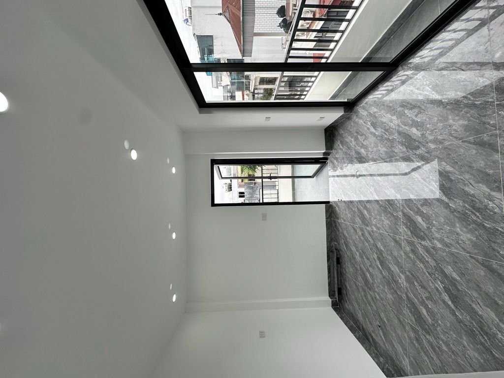 Bán nhà Giếng Mứt - diện tích 28m2 7 tầng - Lô góc, thang máy - giá 15,8 tỷ