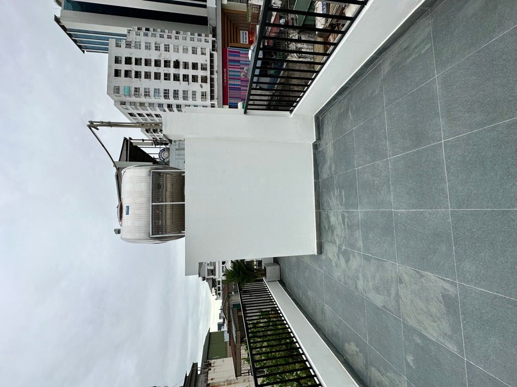 Bán nhà Giếng Mứt - diện tích 28m2 7 tầng - Lô góc, thang máy - giá 15,8 tỷ