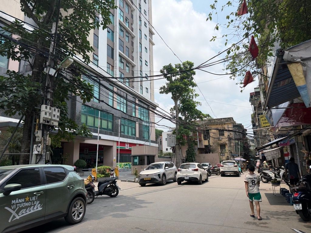 Bán nhà Triều Khúc - diện tích 65m2 3 tầng - Ngõ thông - giá 14,8 tỷ
