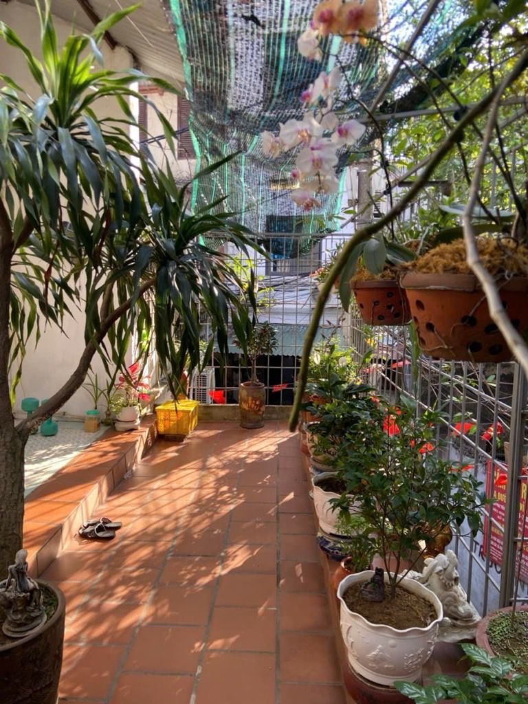 Bán nhà Mai Động - diện tích 80m2 2 tầng - ô tô đỗ cửa - giá 12,5 tỷ