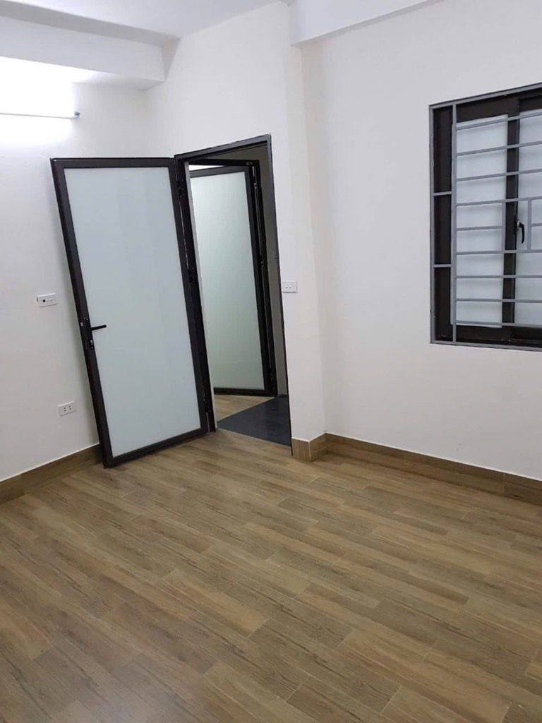Bán nhà Trần Quý Cáp - diện tích 46,2m2 5 tầng - Lô góc 2 thoáng - giá 15 tỷ