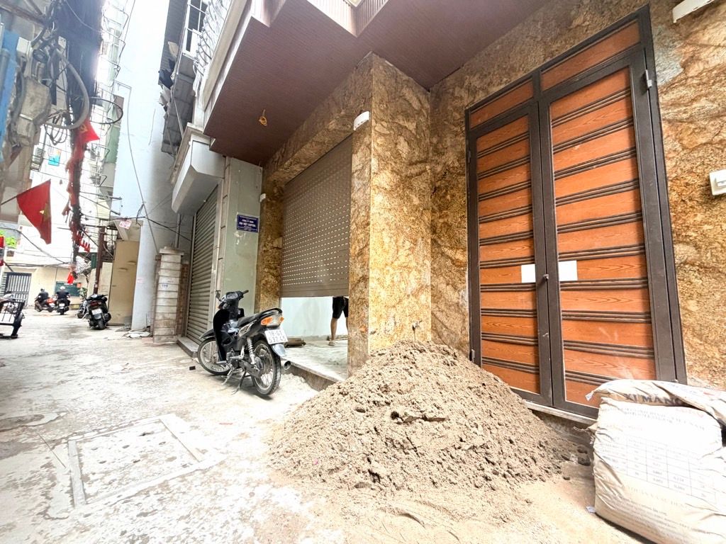 Bán nhà Láng - diện tích 42m2 6 tầng - thang máy, nội thất long lanh - giá 15,5 tỷ