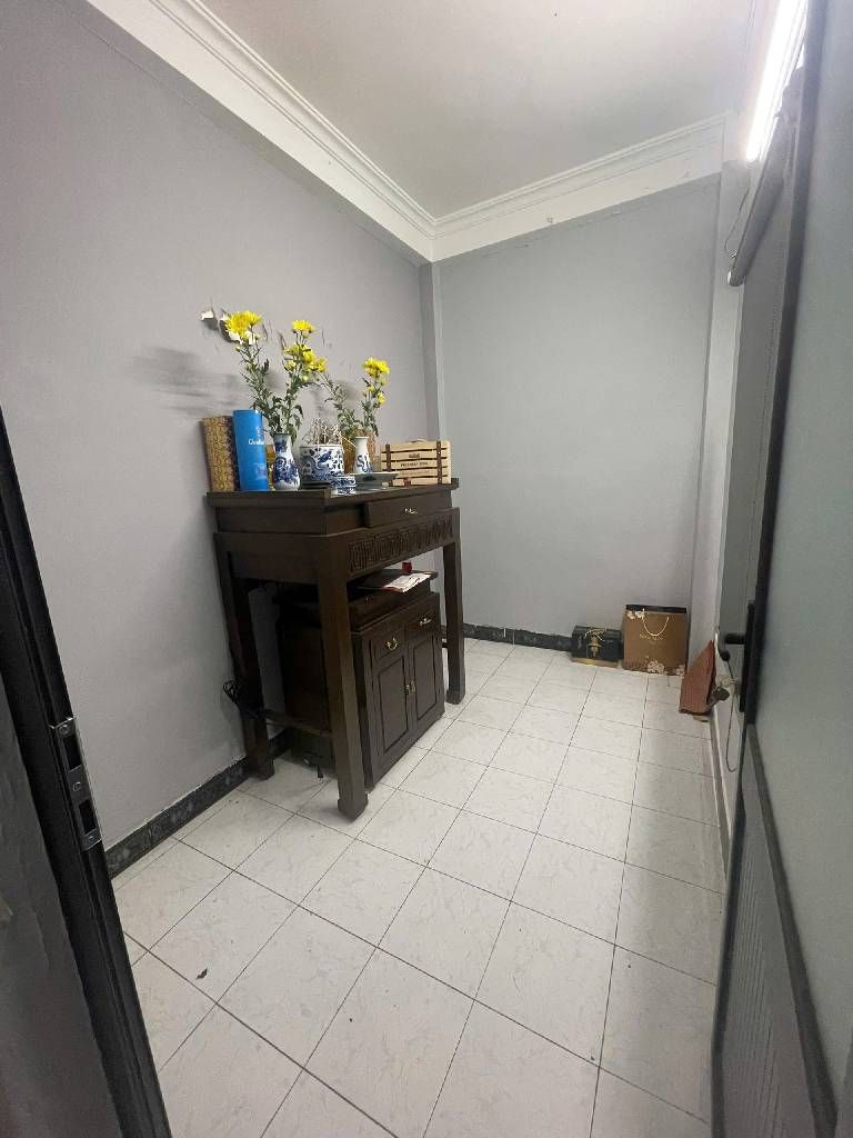 Bán nhà Nguyễn Trãi - diện tích 34m2 4 tầng - ô tô tránh đậu đỗ trước cửa - giá 16,8 tỷ