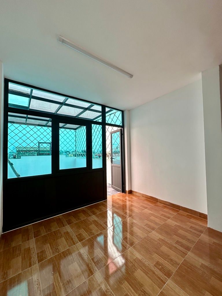 Bán nhà Lĩnh Nam - diện tích 30m2 6 tầng - HÀNG TUYỂN LĨNH NAM - 6 TẦNG THANG MÁY - giá 8,35 tỷ