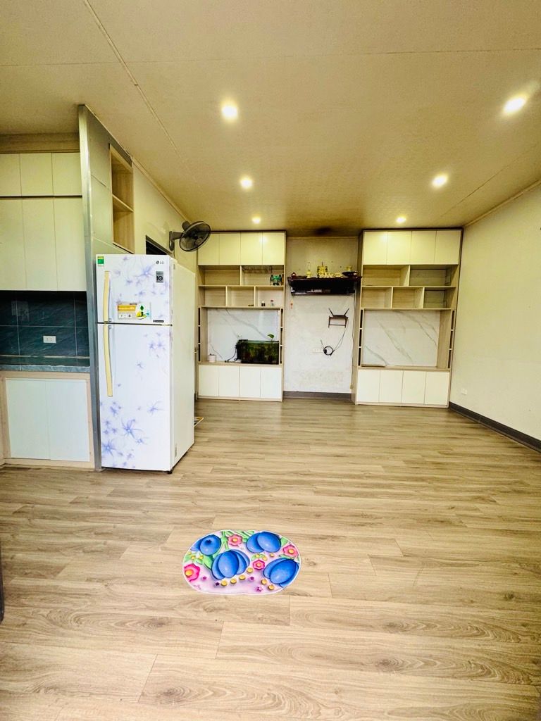 Bán nhà Lĩnh Nam - diện tích 45m2 2 tầng - ô tô đỗ cửa - giá 1,3 tỷ