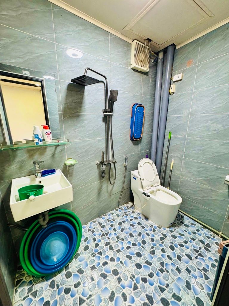 Bán nhà Lĩnh Nam - diện tích 45m2 2 tầng - ô tô đỗ cửa - giá 1,3 tỷ