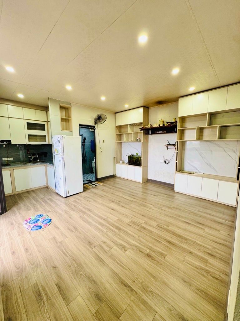 Bán nhà Lĩnh Nam - diện tích 45m2 2 tầng - ô tô đỗ cửa - giá 1,3 tỷ
