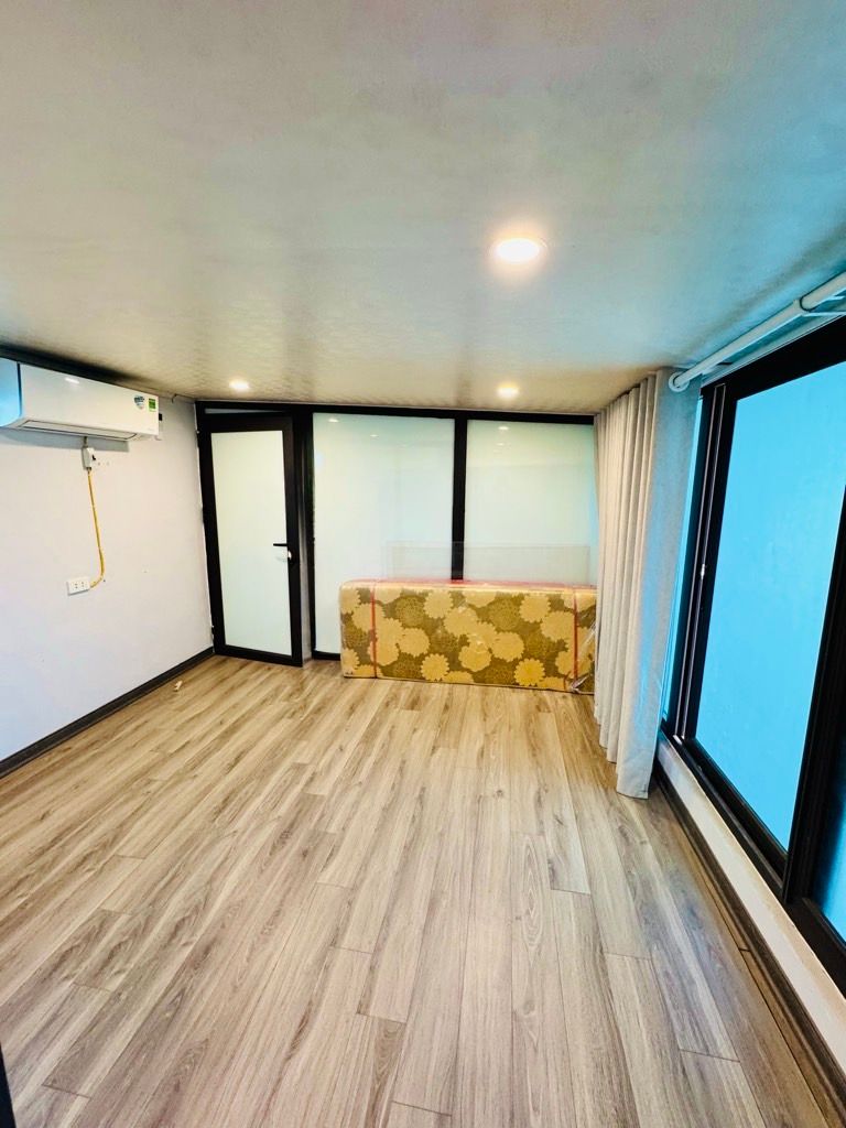 Bán nhà Lĩnh Nam - diện tích 45m2 2 tầng - ô tô đỗ cửa - giá 1,3 tỷ