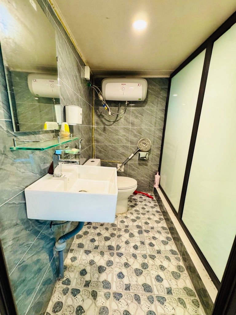 Bán nhà Lĩnh Nam - diện tích 45m2 2 tầng - ô tô đỗ cửa - giá 1,3 tỷ